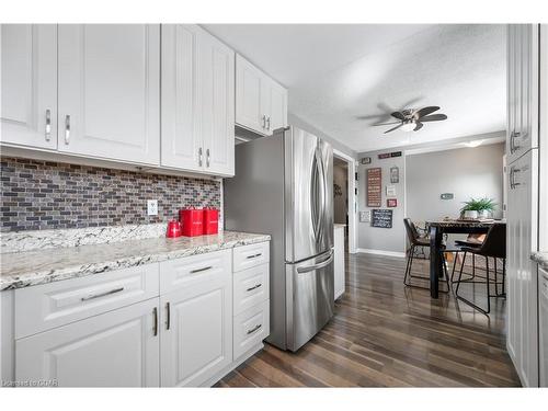 231 Chambers Crescent, Fergus, ON - Indoor Photo Showing Kitchen