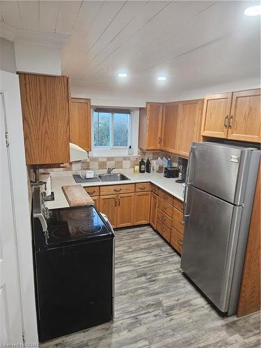 354 Stevenson Street N, Guelph, ON - Indoor Photo Showing Kitchen