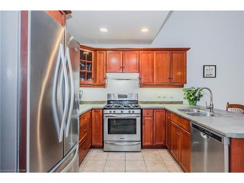 109 Riverwalk Place, Rockwood, ON - Indoor Photo Showing Kitchen With Double Sink