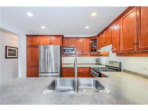 109 Riverwalk Place, Rockwood, ON - Indoor Photo Showing Kitchen With Double Sink