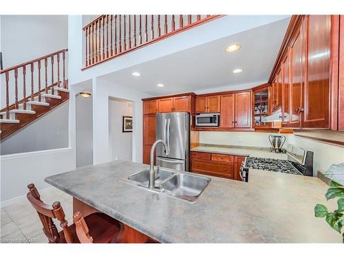 109 Riverwalk Place, Rockwood, ON - Indoor Photo Showing Kitchen With Double Sink