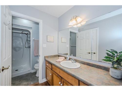 109 Riverwalk Place, Rockwood, ON - Indoor Photo Showing Bathroom