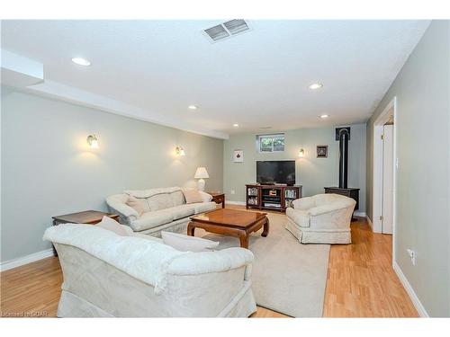 109 Riverwalk Place, Rockwood, ON - Indoor Photo Showing Living Room