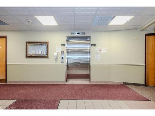 202-105 Bagot Street, Guelph, ON - Indoor