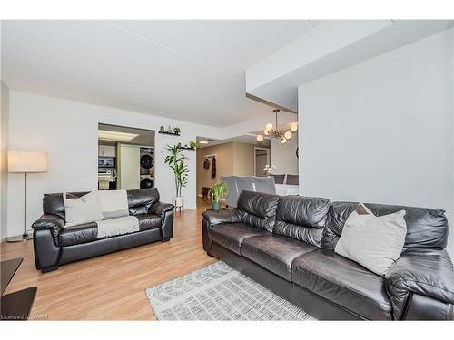 202-105 Bagot Street, Guelph, ON - Indoor Photo Showing Living Room