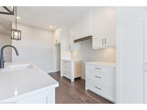 157 Jack'S Way, Mount Forest, ON - Indoor Photo Showing Kitchen