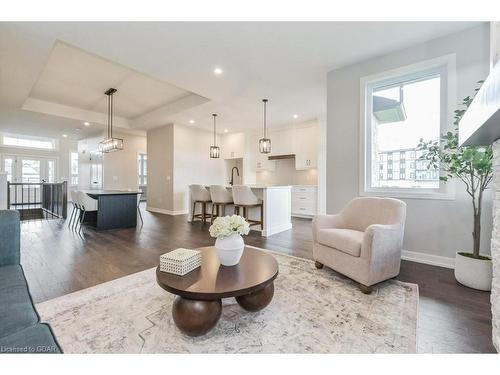 157 Jack'S Way, Mount Forest, ON - Indoor Photo Showing Living Room