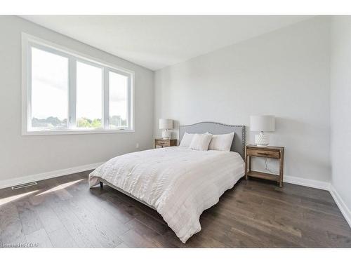 157 Jack'S Way, Mount Forest, ON - Indoor Photo Showing Bedroom