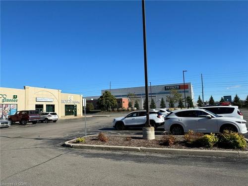 B9-221 Woodlawn Road W, Guelph, ON 