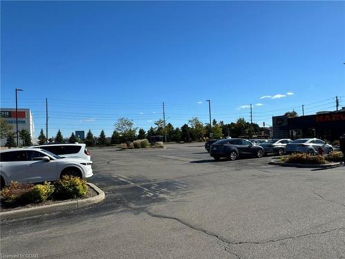 B9-221 Woodlawn Road W, Guelph, ON 