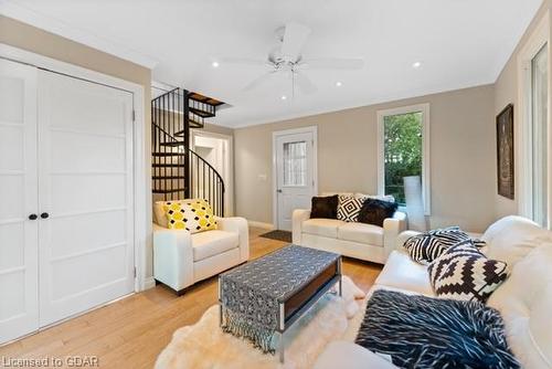 27 John Street N, Alton, ON - Indoor Photo Showing Living Room