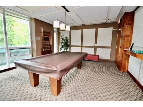 810-1055 Southdown Road, Mississauga, ON - Indoor Photo Showing Other Room