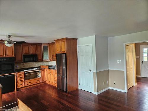 Main-5700 Highway 6 Highway, Guelph, ON - Indoor Photo Showing Kitchen