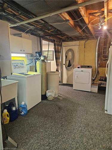 Main-5700 Highway 6 Highway, Guelph, ON - Indoor Photo Showing Laundry Room