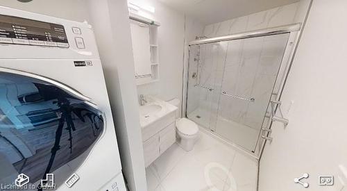 1105-60 Frederick Street, Kitchener, ON - Indoor Photo Showing Laundry Room