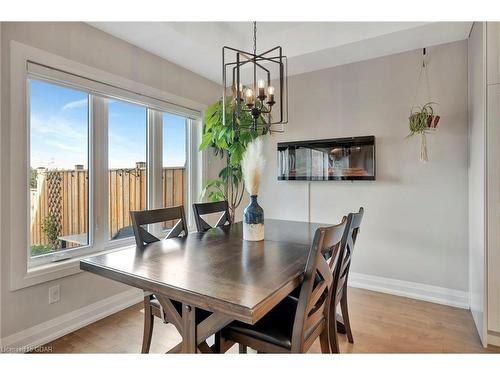 40 Mussen Street, Guelph, ON - Indoor Photo Showing Dining Room