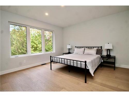 179048 Grey Road 17 Road, Georgian Bluffs, ON - Indoor Photo Showing Bedroom