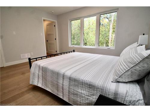 179048 Grey Road 17 Road, Georgian Bluffs, ON - Indoor Photo Showing Bedroom