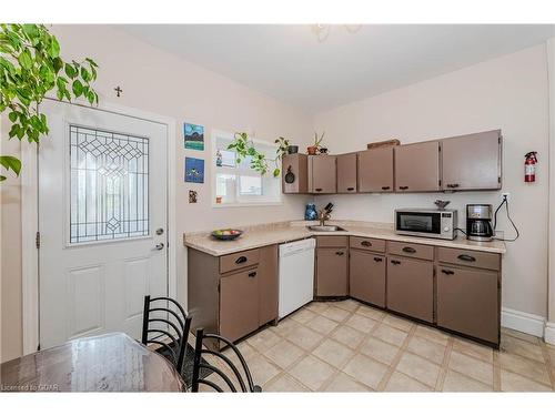 435 York Road, Guelph, ON - Indoor Photo Showing Kitchen