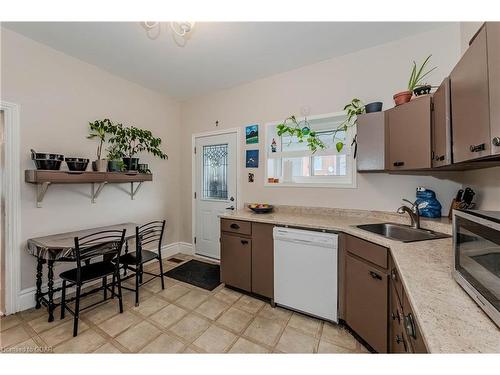 435 York Road, Guelph, ON - Indoor Photo Showing Kitchen