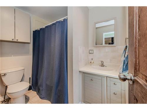 435 York Road, Guelph, ON - Indoor Photo Showing Bathroom