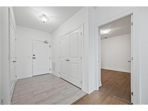 808-1878 Gordon Street, Guelph, ON - Indoor Photo Showing Other Room