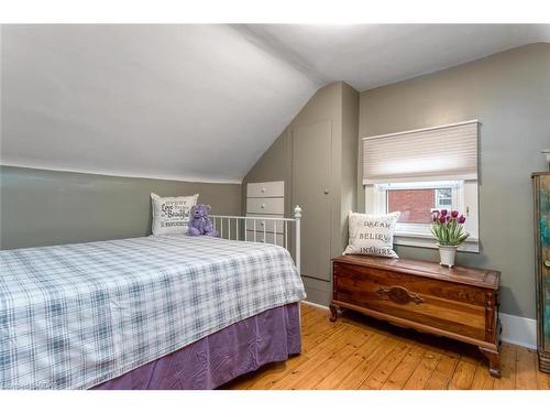 45 Alma Street S, Guelph, ON - Indoor Photo Showing Bedroom