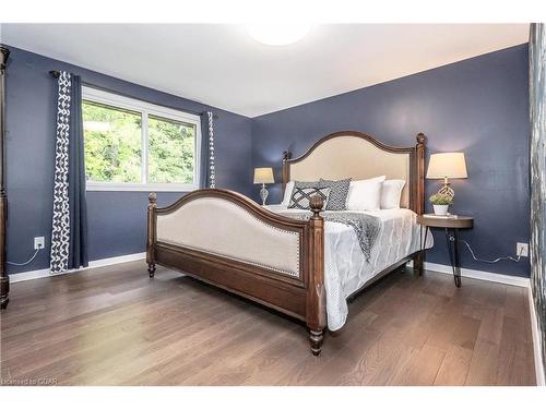 236 Ironwood Road, Guelph, ON - Indoor Photo Showing Bedroom