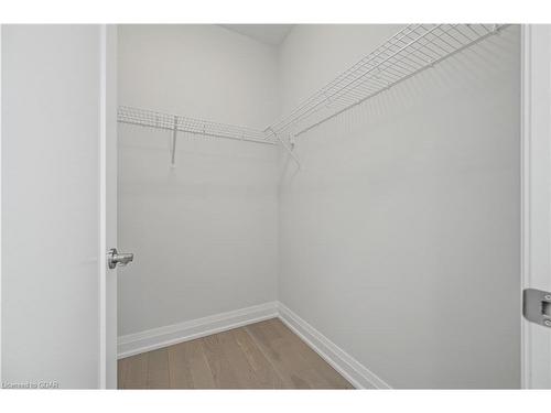 313-71 Wyndham Street S, Guelph, ON - Indoor Photo Showing Other Room