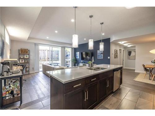 17-32 Arkell Road, Guelph, ON - Indoor Photo Showing Kitchen With Double Sink