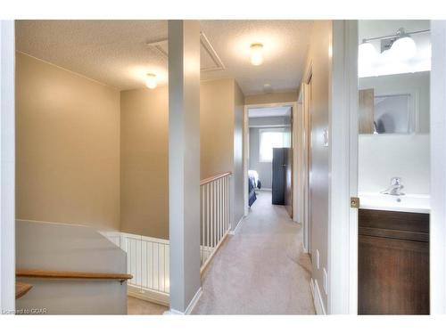 17-131 Traynor Avenue, Kitchener, ON - Indoor Photo Showing Other Room