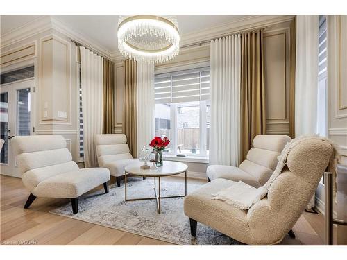 83 Mccann Street, Guelph, ON - Indoor Photo Showing Living Room