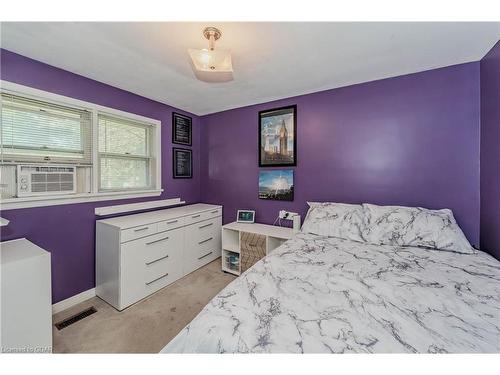 467 Stevenson Street N, Guelph, ON - Indoor Photo Showing Bedroom