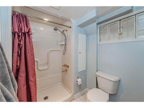 467 Stevenson Street N, Guelph, ON - Indoor Photo Showing Bathroom