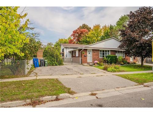 39 Inverness Drive, Guelph, ON - Outdoor With Facade