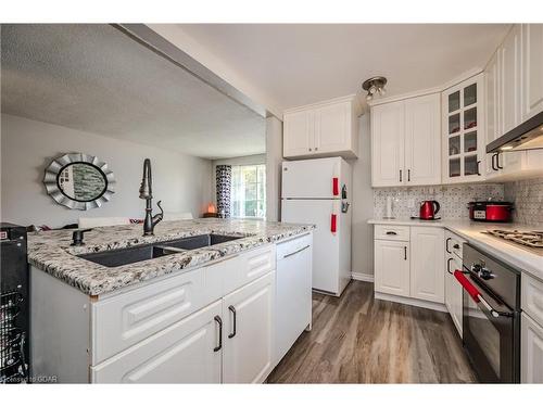 39 Inverness Drive, Guelph, ON - Indoor Photo Showing Kitchen With Double Sink