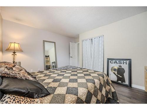 39 Inverness Drive, Guelph, ON - Indoor Photo Showing Bedroom