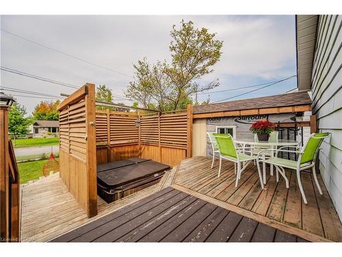 39 Inverness Drive, Guelph, ON - Outdoor With Deck Patio Veranda With Exterior