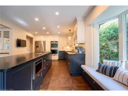 1207 Halsey Lane, Pickering, ON - Indoor Photo Showing Kitchen With Upgraded Kitchen