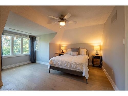 1207 Halsey Lane, Pickering, ON - Indoor Photo Showing Bedroom