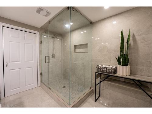 1207 Halsey Lane, Pickering, ON - Indoor Photo Showing Bathroom