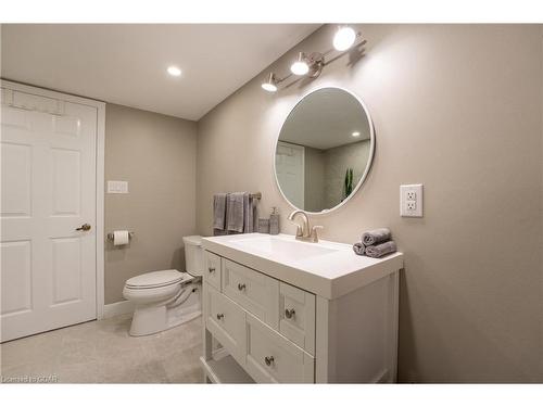 1207 Halsey Lane, Pickering, ON - Indoor Photo Showing Bathroom