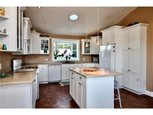 211 Eagle Road, Northern Bruce Peninsula, ON - Indoor Photo Showing Kitchen