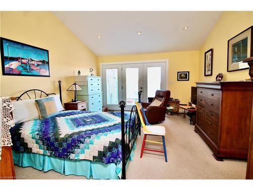 211 Eagle Road, Northern Bruce Peninsula, ON - Indoor Photo Showing Bedroom