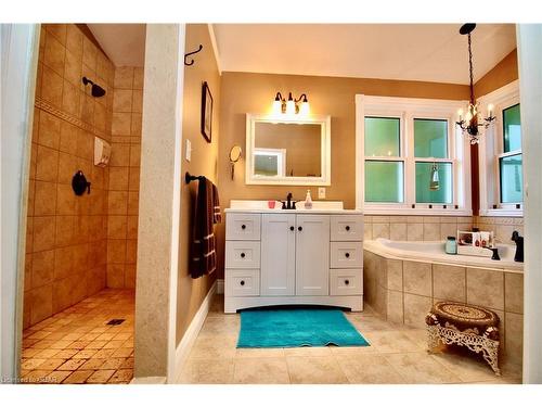 211 Eagle Road, Northern Bruce Peninsula, ON - Indoor Photo Showing Bathroom