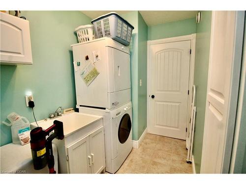 211 Eagle Road, Northern Bruce Peninsula, ON - Indoor Photo Showing Laundry Room