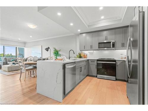 406-1880 Gordon Street, Guelph, ON - Indoor Photo Showing Kitchen With Stainless Steel Kitchen