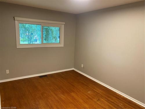 14 Lonsdale Drive, Guelph, ON - Indoor Photo Showing Other Room