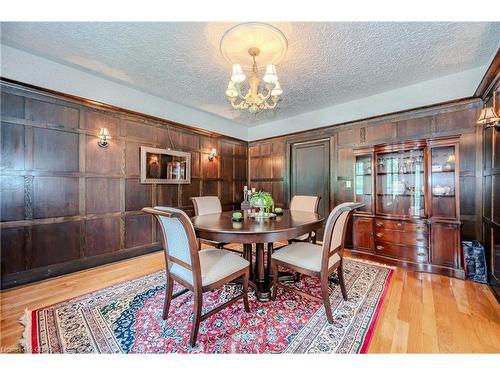 2 Ardmay Crescent, Guelph, ON - Indoor Photo Showing Dining Room