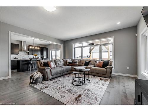 49 Keating Street, Guelph, ON - Indoor Photo Showing Living Room